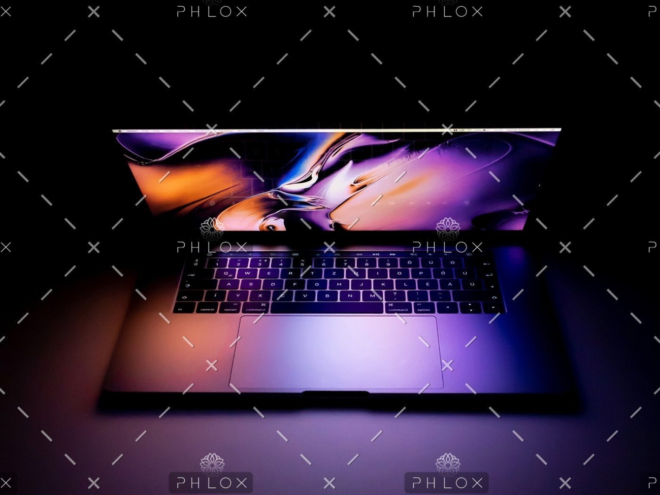 demo-attachment-8-daniel-korpai-1156463-unsplash