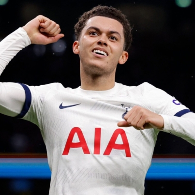 brennan-johnson-spurs-brighton-premier-league-goal.jpg