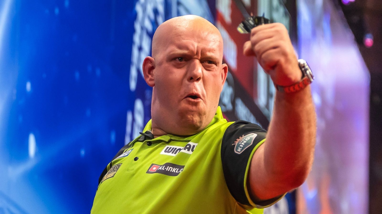 skysports-darts-michael-van-gerwen_6627310.jpg