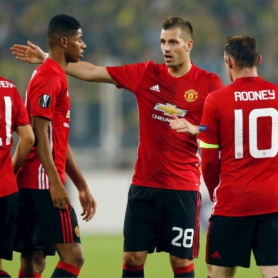 morgan-schneiderlin-manchester-united.jpg