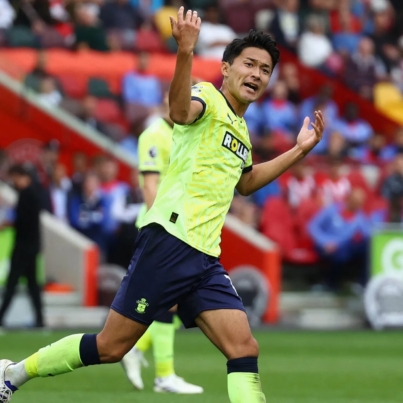 yukinari-sugawara-southampton.jpg