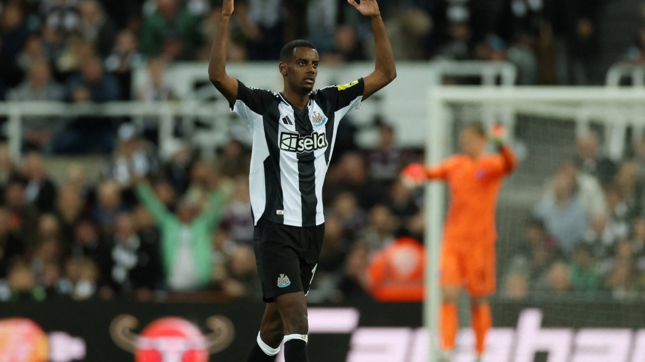 alexander-isak-scores-for-newcastle.jpg