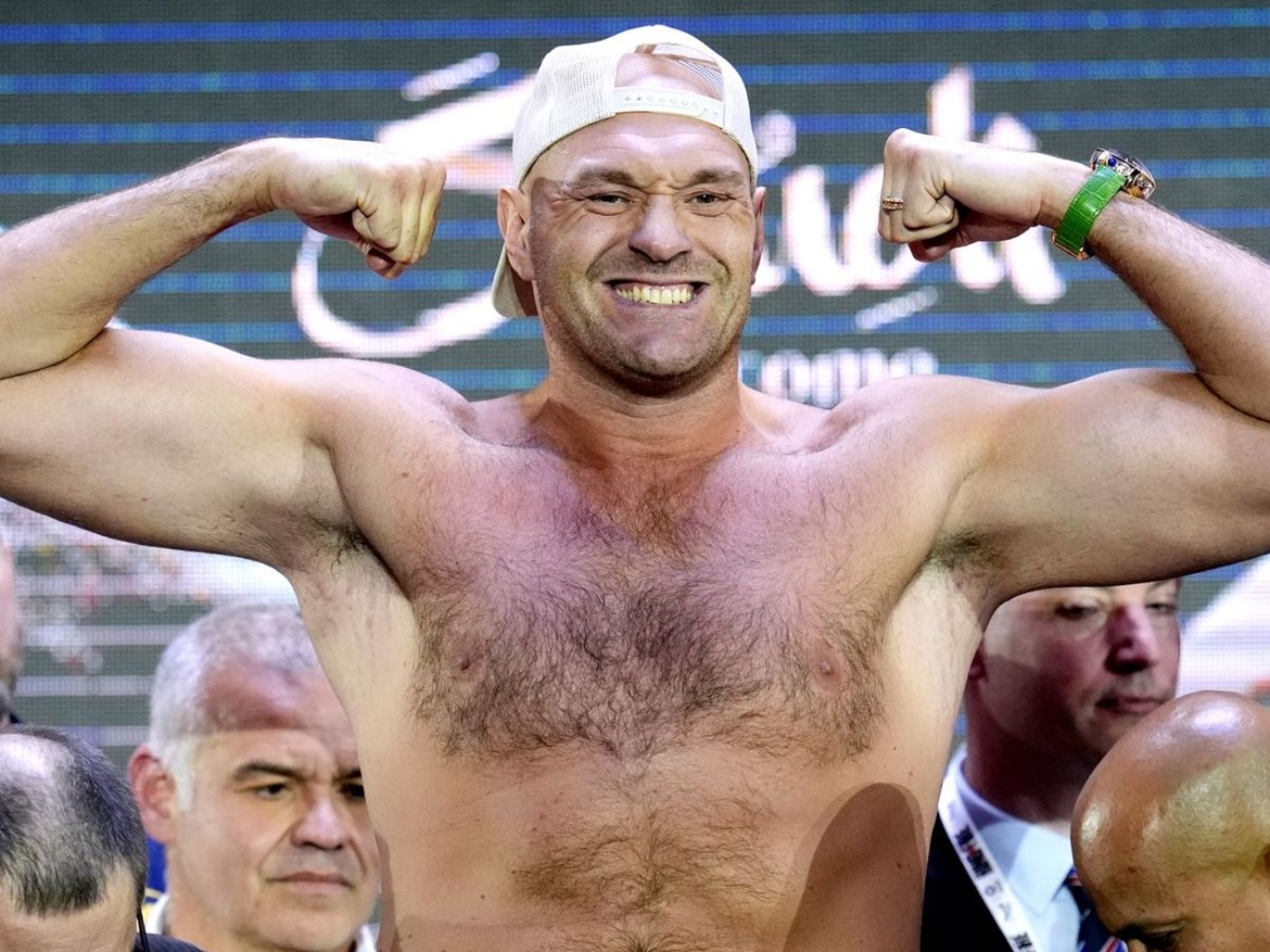 skysports-tyson-fury-weigh-in_6557443.jpg