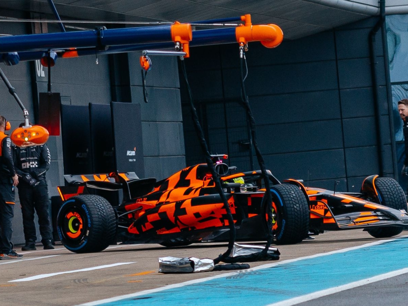 skysports-mclaren-mcl39-silverstone_6827488.jpg