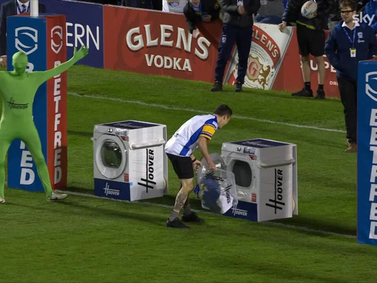 fcb5c41007334e97e312db8ce11f1bcc218eea1bb06aa75ddff54ed1c91de134_6869939.jpg