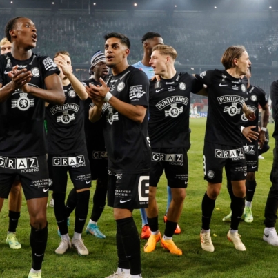 sturm-graz-s-manprit-sarkaria-emanuel-emegha-gregory-wuthrich-and-teammates.JPG