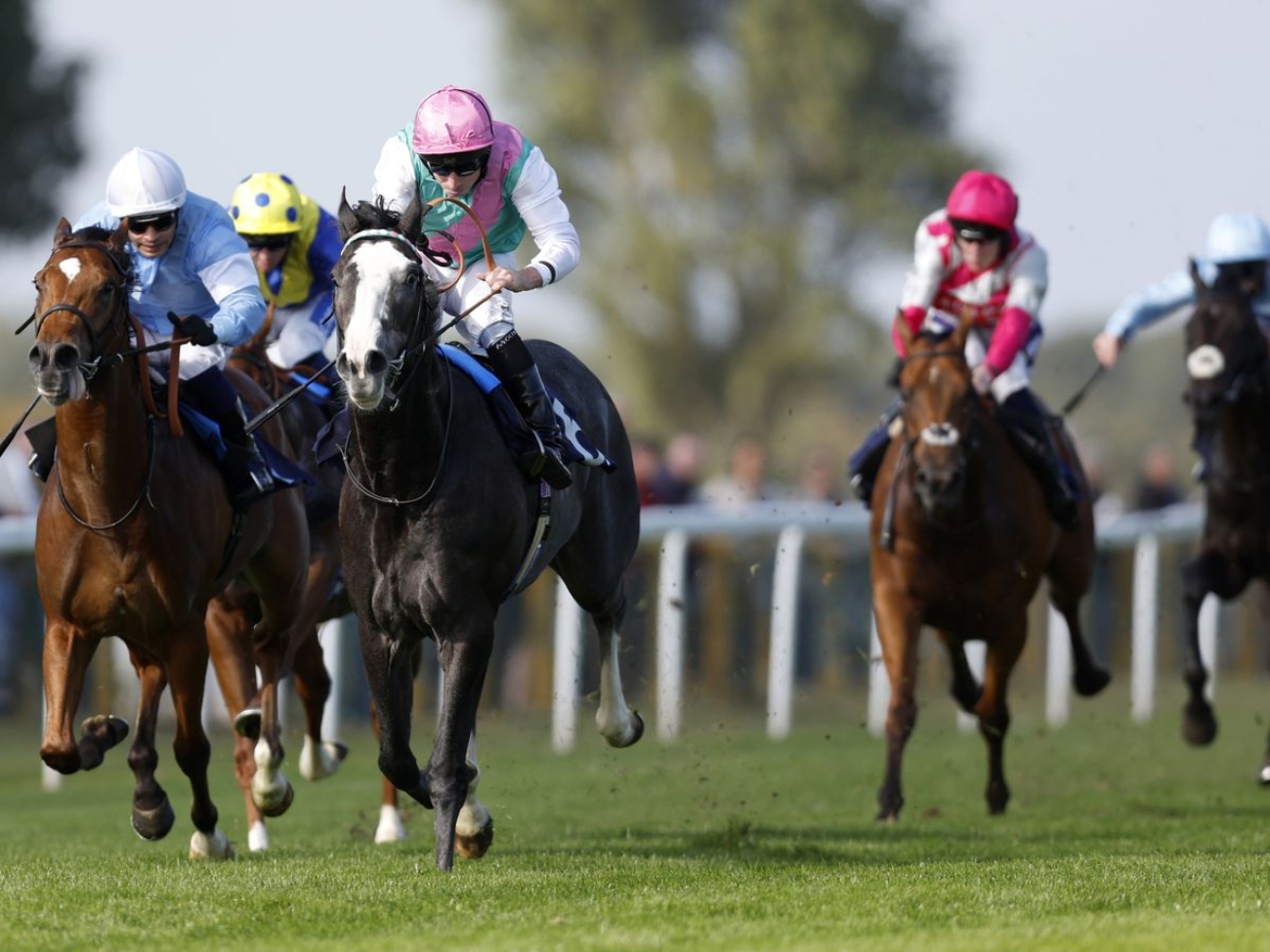 skysports-yarmouth-racing-flat_6875180.jpg