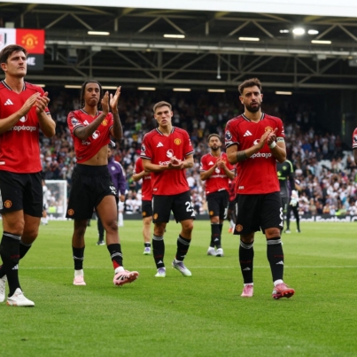 manchester-united-s-harry-maguire-and-bruno-fernandes-look-dejected.JPG