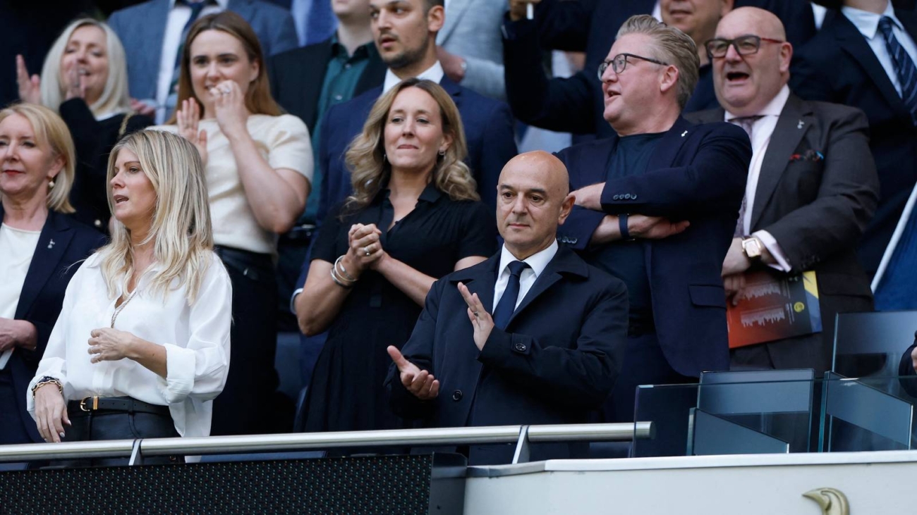 tottenham-hotspur-chairman-daniel-levy-in-the-stands-before-the-match.JPG