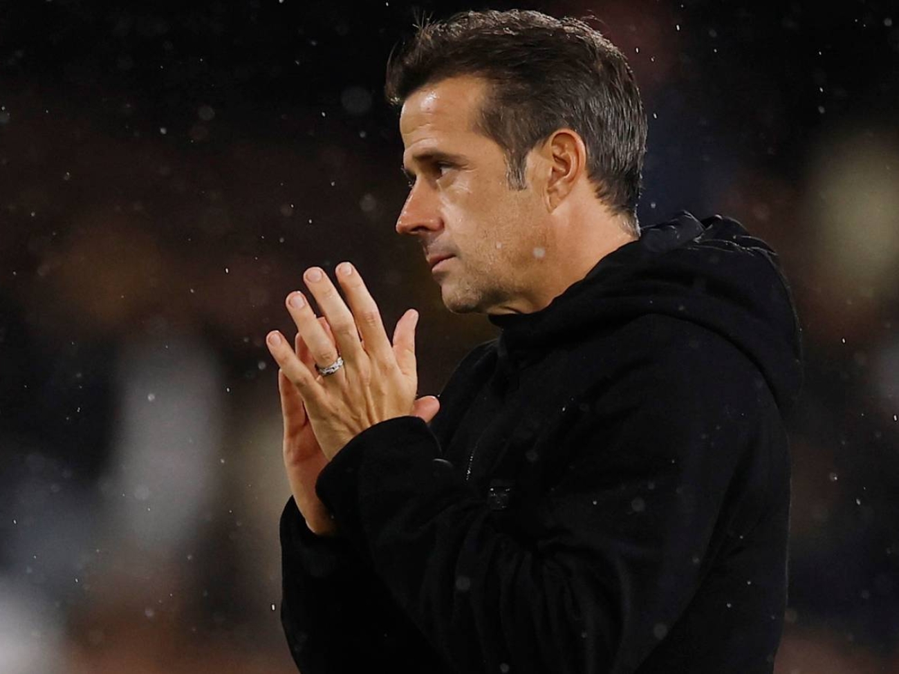 fulham-manager-marco-silva-applauds-their-fans-after-the-match.JPG